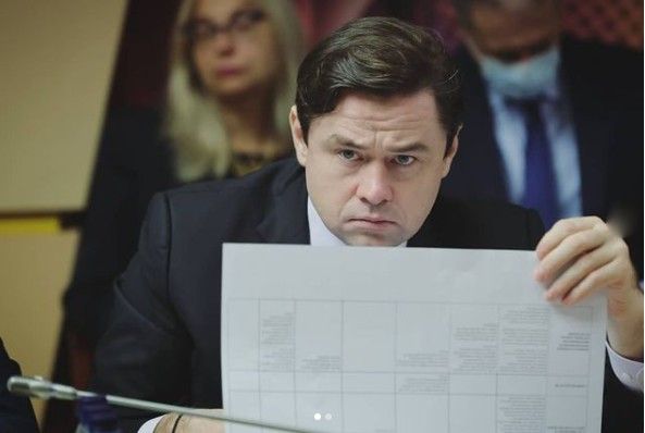 Депутат Александр Аксёненко поддержал расторжение мусорной концессии