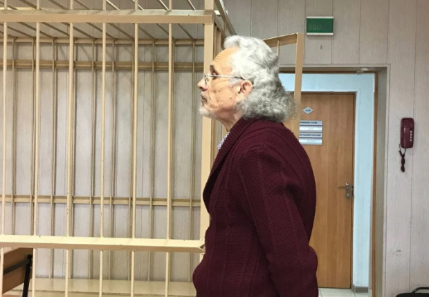 В суде начали рассматривать дело об убийстве сына отцом