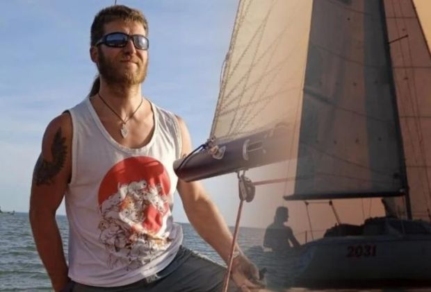 Капитан рассказал подробности крушения яхты в Обском море
