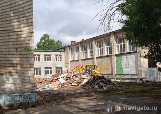В школе № 61 полным ходом идет капитальный ремонт