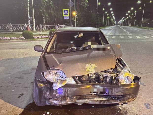Пьяная женщина на Тойоте врезалась в Ниссан