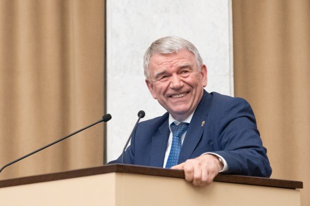 Академик Валентин Пармон еще пять лет будет возглавлять СО РАН