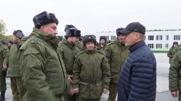 Выделенные на Новый год деньги город перераспределил на другие нужды