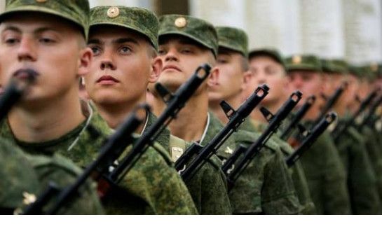 Около 2000 молодых людей призовут на военную службу осенью