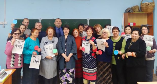 Уроки по каллиграфии и основам оригами провели в Нижней Ельцовке