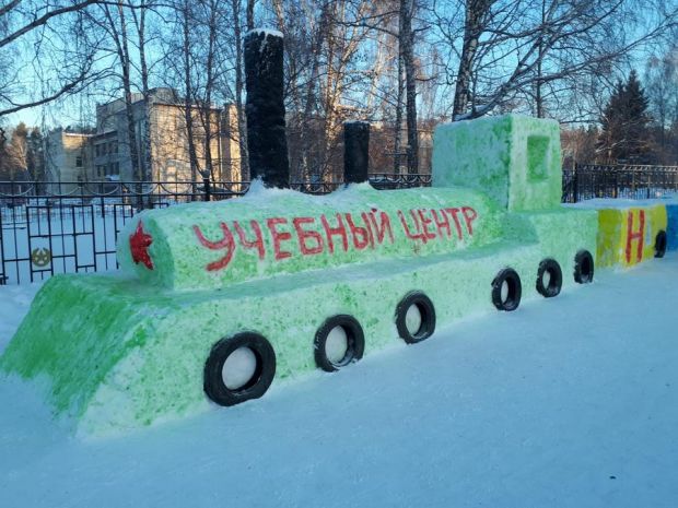 В НВВКУ подвели итоги конкурса на лучший снежный городок
