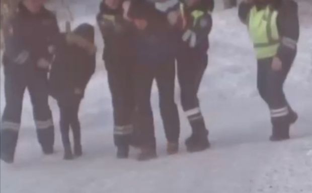 В Кировском районе парочка нашла ключи и угнала автомобиль
