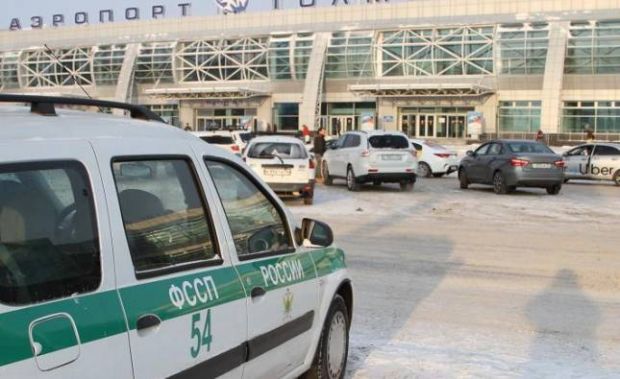 Судебные приставы выдворили из Новосибирска 13 иностранцев