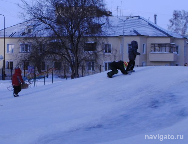 Снег и порывистый ветер прогнозируют синоптики в Новосибирске