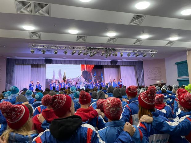 «Снежный десант» из 15 молодежных отрядов приступил к работе