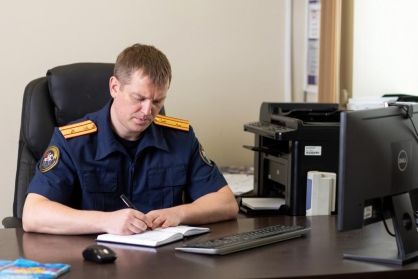 СК начал проверку по факту травмирования женщины глыбой льда в Новосибирске