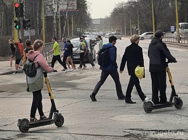 Электросамокаты и гироскутеры признали транспортными средствами