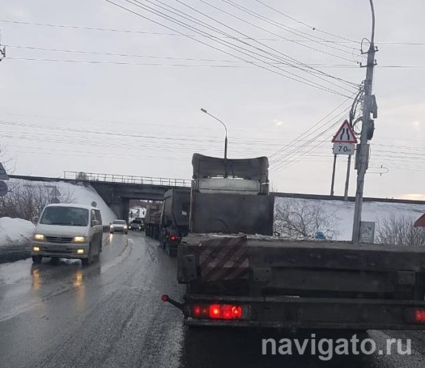 Временное ограничение для большегрузов введут в Новосибирске