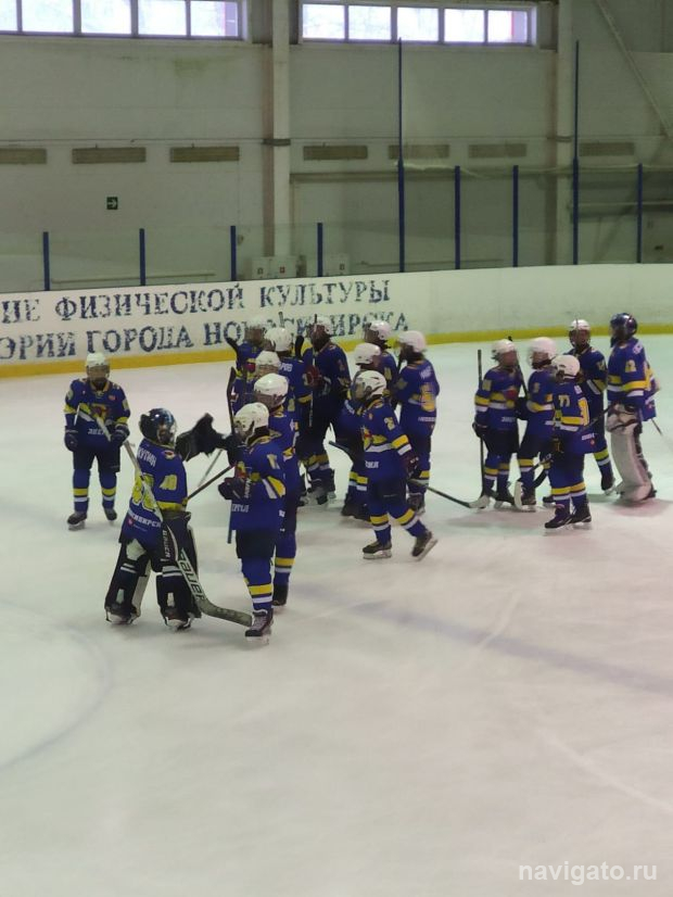 Новосибирская «Энергия» вырвала победу у ангарского «Ермака»