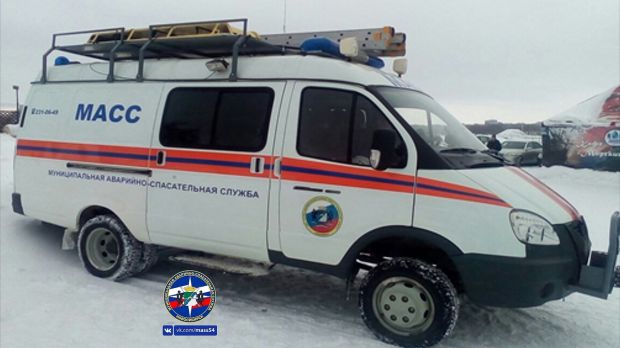 Спасатели пришли на помощь собаке, попавшей в промоину