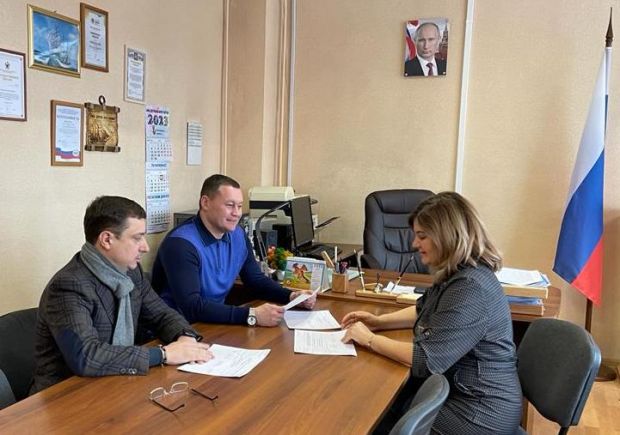 Депутат поможет с ремонтом Центру образования № 165