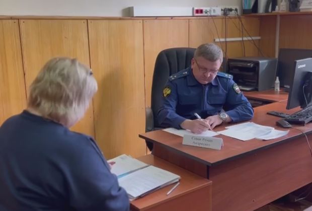 Прокуроры города и области провели в Советском районе прием граждан