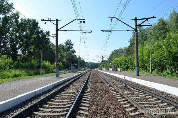 Неизвестные подожгли релейные шкафы на железнодорожных путях