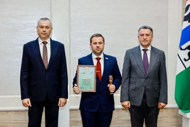 Дмитрий Бурденко стал лауреатом конкурса «Директор года Сибири»