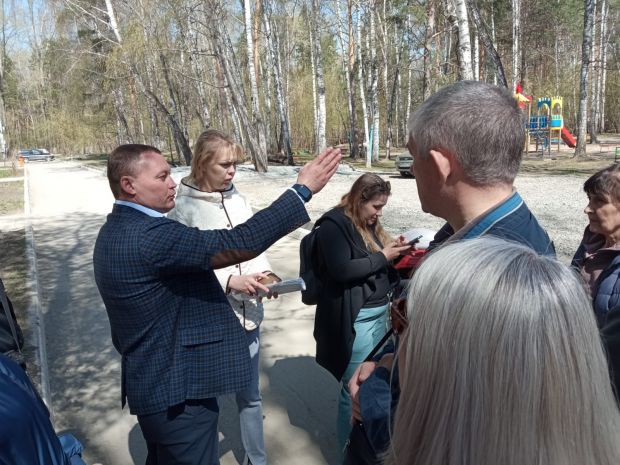 С благоустройством двора по улице Иванова, 37 возникли вопросы