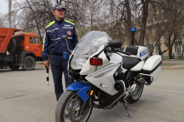 Инспекторы ГИБДД начали патрулировать улицы на мотоциклах