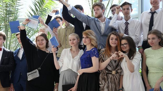 СУНЦ НГУ вошел в топ-10 ведущих школ России