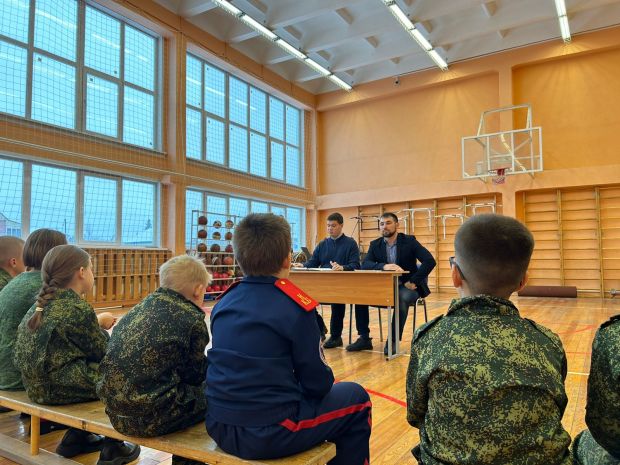 Дружинники провели урок патриотического воспитания