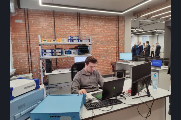 Оптические сенсоры создают в Передовой инженерной школе НГУ