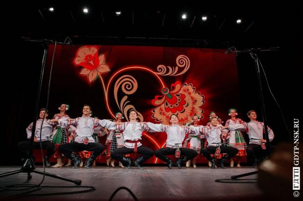 Ансамбль «Я танцую» признан заслуженным коллективом народного творчества НСО