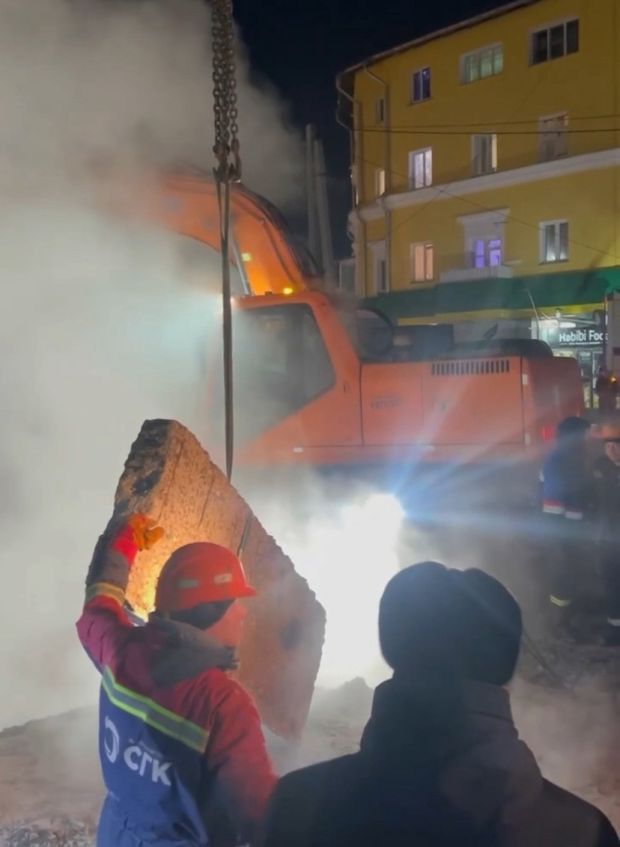 Режим ЧС введен в Новосибирске из-за аварий на теплотрассе