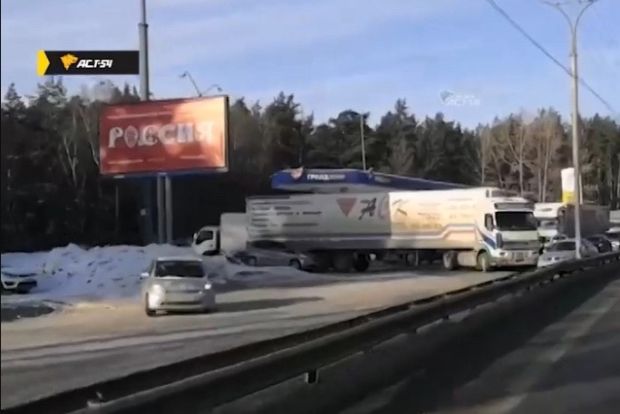 Женщина-водитель пострадала в ДТП на Бердском шоссе