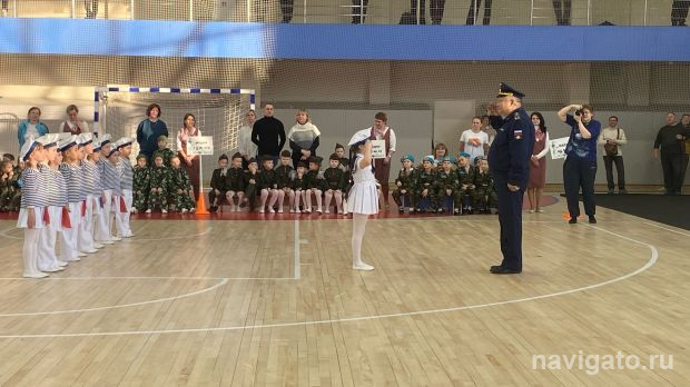 Детсадовцы показали, как надо маршировать и петь