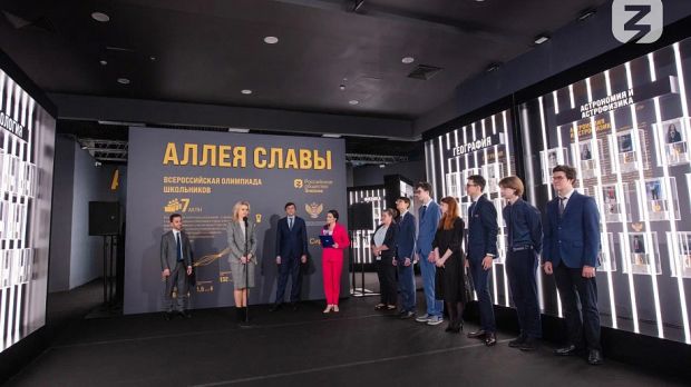 Героями «Аллеи славы» на ВДНХ стали два выпускника и один ученик СУНЦ НГУ