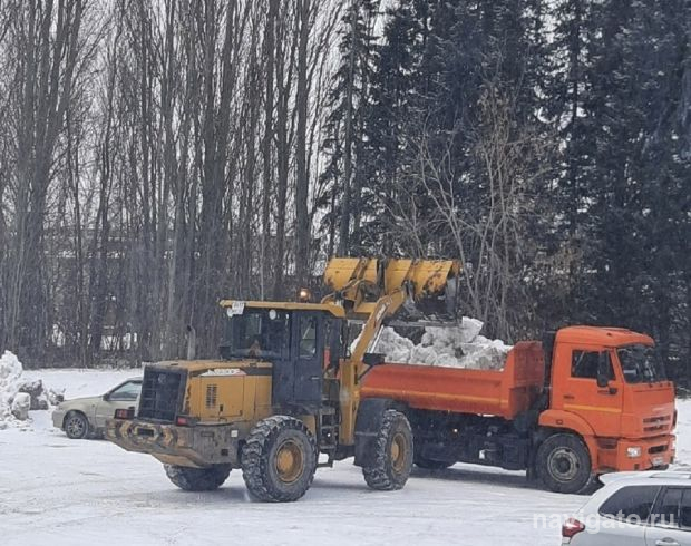 Автомобилистов просят убрать машины, чтобы ДЭУ почистило улицы