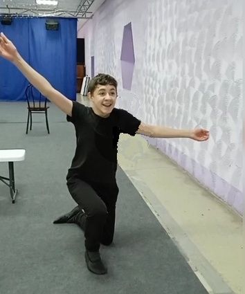 Семиклассник с ОбьГЭС сыграл в спектакле театра «Струна»