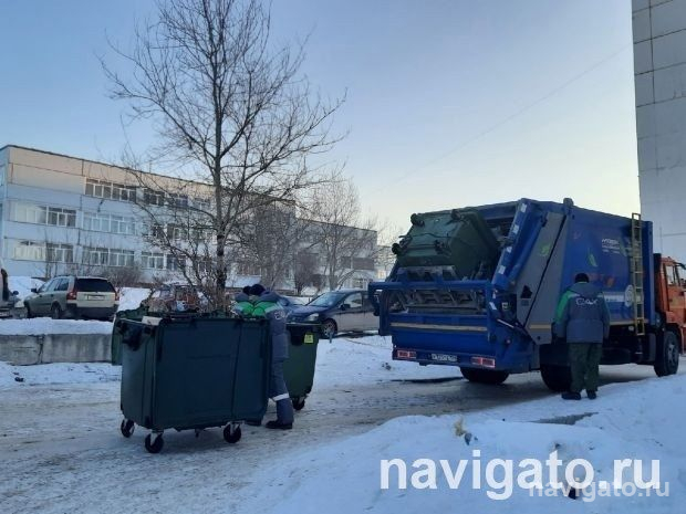 600 смартфонов закупили для водителей мусоровозов в Новосибирске