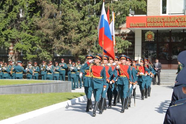 В НВВКУ в день 57-летия открыли бюст Герою России