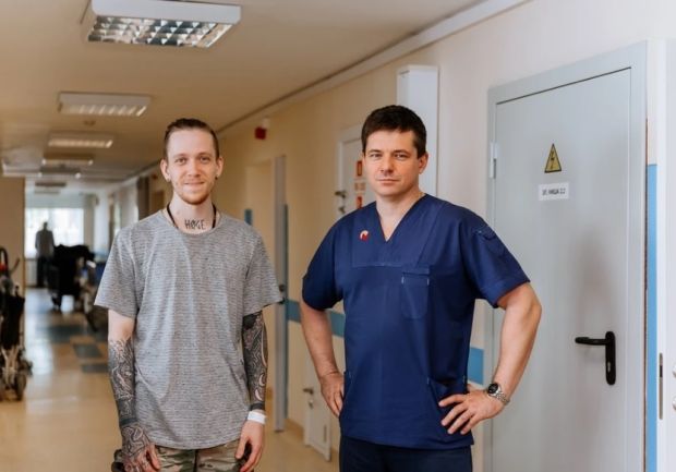 Парня, который не мог глотать твёрдую пищу, спасли врачи центра Мешалкина