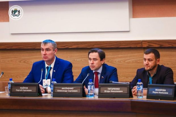 Депутат Госдумы обсудил поддержку семей с отцами Новосибирска