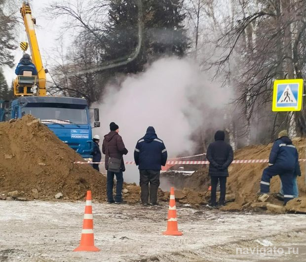 На улице Золотодолинской завершили ремонт трубопровода