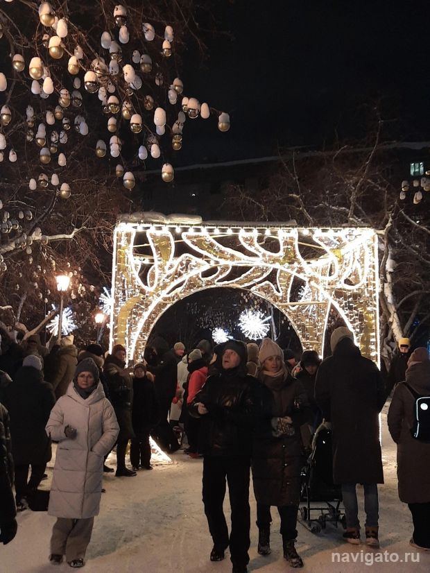 В новогоднюю ночь в Театральном сквере будут дежурить 140 человек