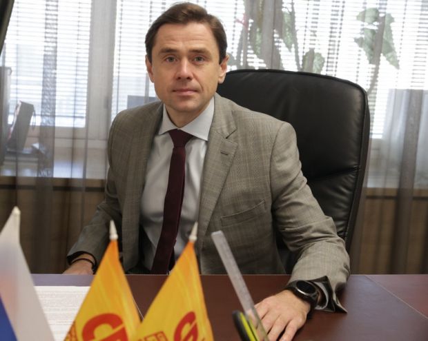 Депутат Аксёненко одобрил инициативу о поддержке студенток, ставших мамами