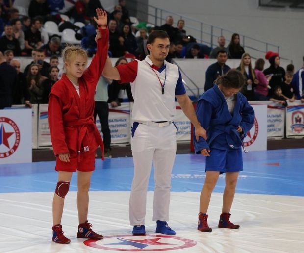 Спортсменка из Советского района завоевала путевку на чемпионат мира по самбо