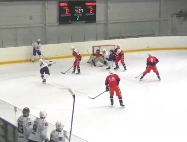 Команда «Кристалл ОбьГЭС» разгромила соперников из НВВКУ