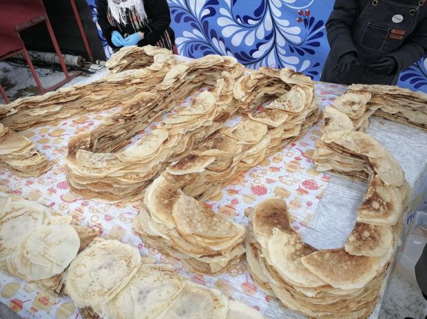 Новый «блинный» рекорд установили на Масленице в Новосибирской области