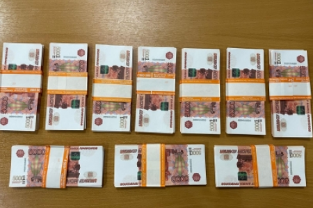 Сотрудница полиции оказалась на скамье подсудимых из-за взяток