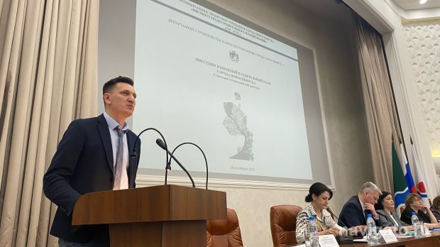 Больше 8 часов в Советском районе проходили публичные слушания по изменениям в генплан