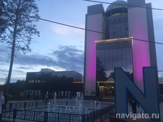 Универсальный переводчик для бизнеса и туристов создают студенты двух вузов