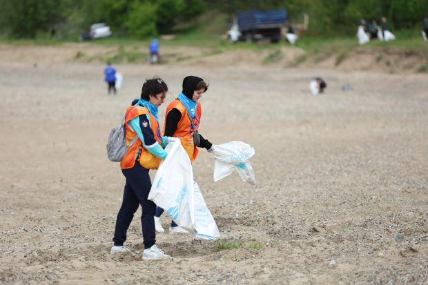 В Советском районе волонтеры убрали от мусора 3,5 км берега