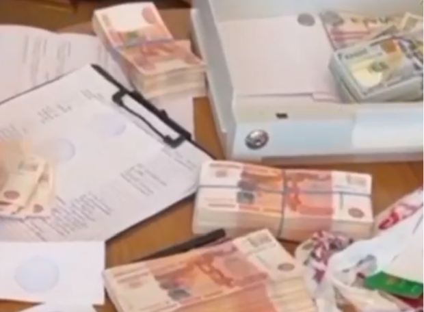 Замначальника ТУАД обвиняют во взятках на 197 миллионов рублей